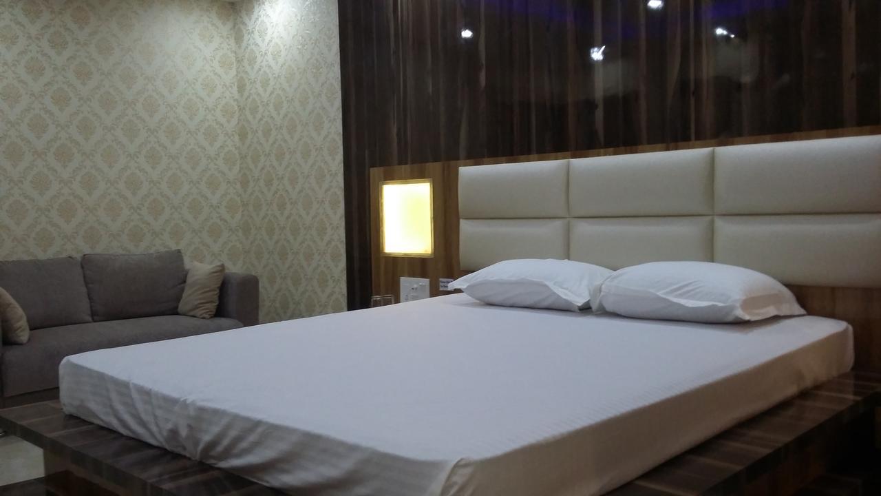 Dhanbād Hotel Crystal International المظهر الخارجي الصورة